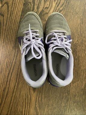 Reebok ladies Gray with Light Purple Trim Sneakers